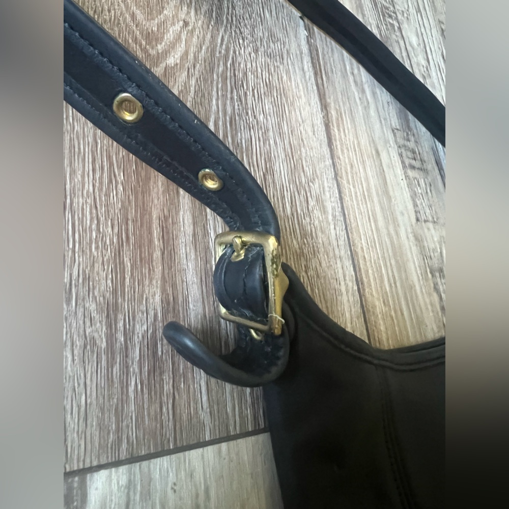 Vintage Coach Medium Slim Duffle Sac in Black Leather - Picture 3 of 16
